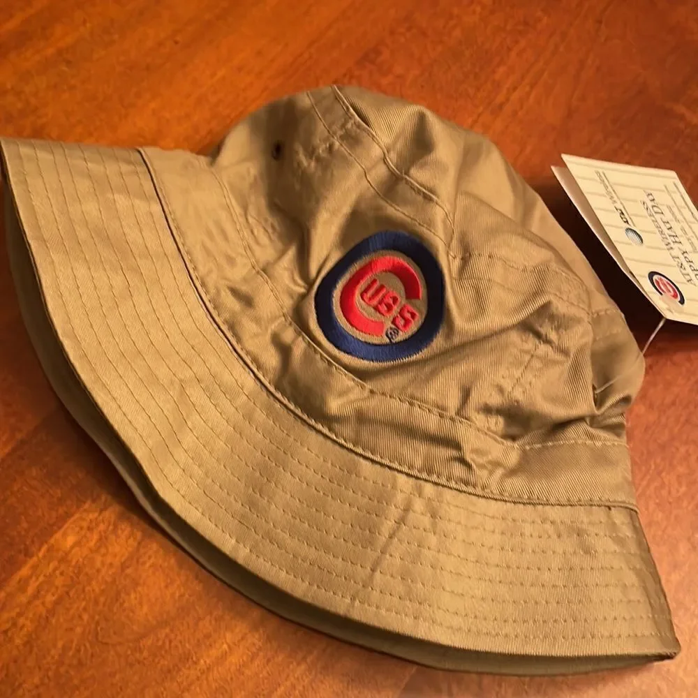 NEW Cubs Bucket Hat 